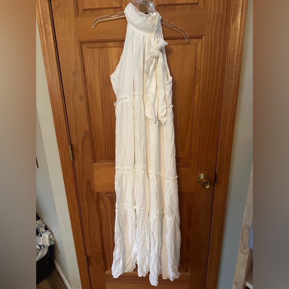 Chic White Halter Maxi Dress